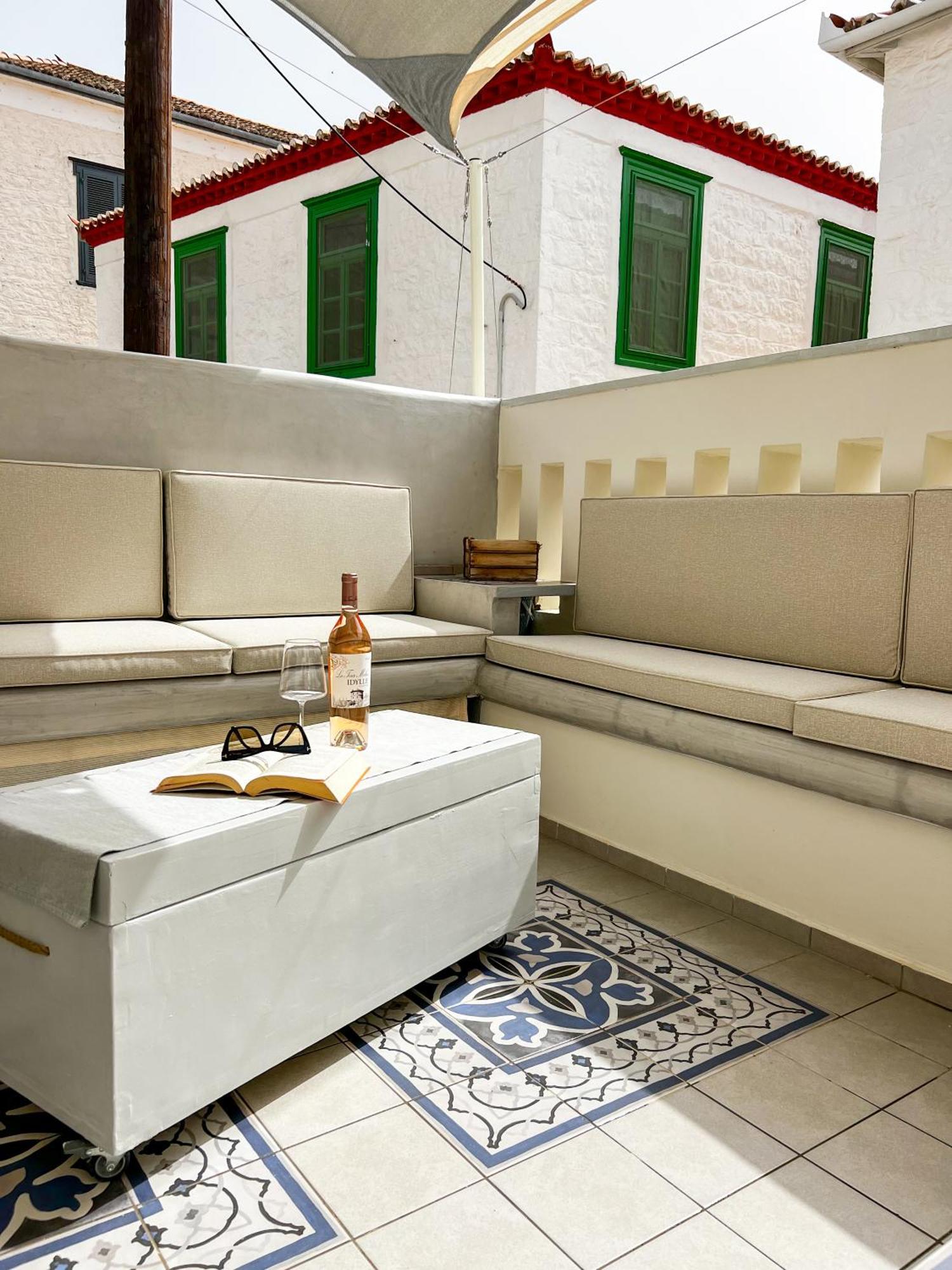 Pearl House Apartment Хидра Екстериор снимка